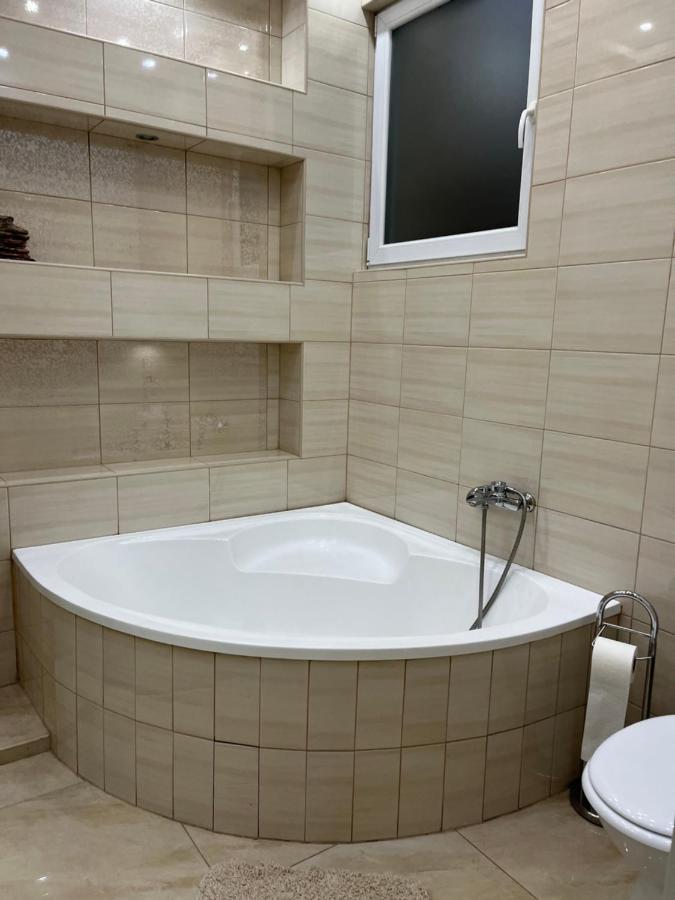 Szechenyi Apartman Miskolc Exterior photo